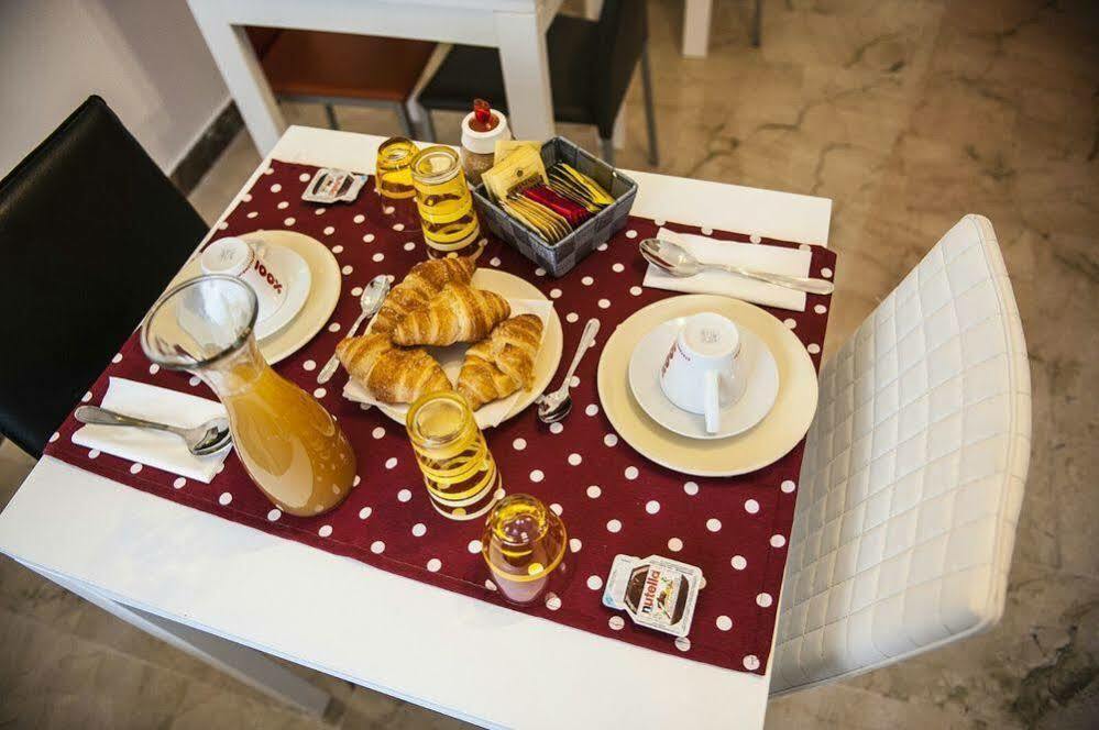 B&B Massimocentro Palermo Buitenkant foto